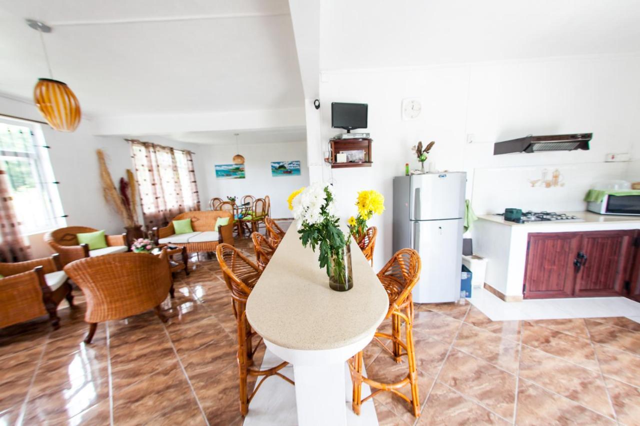 Suntoo Villa Wind & Kitesurf Accommodation La Gaulette Ngoại thất bức ảnh